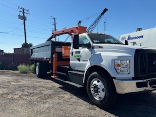 TL2 TRASH TRUCK GRAPPLE LOADER